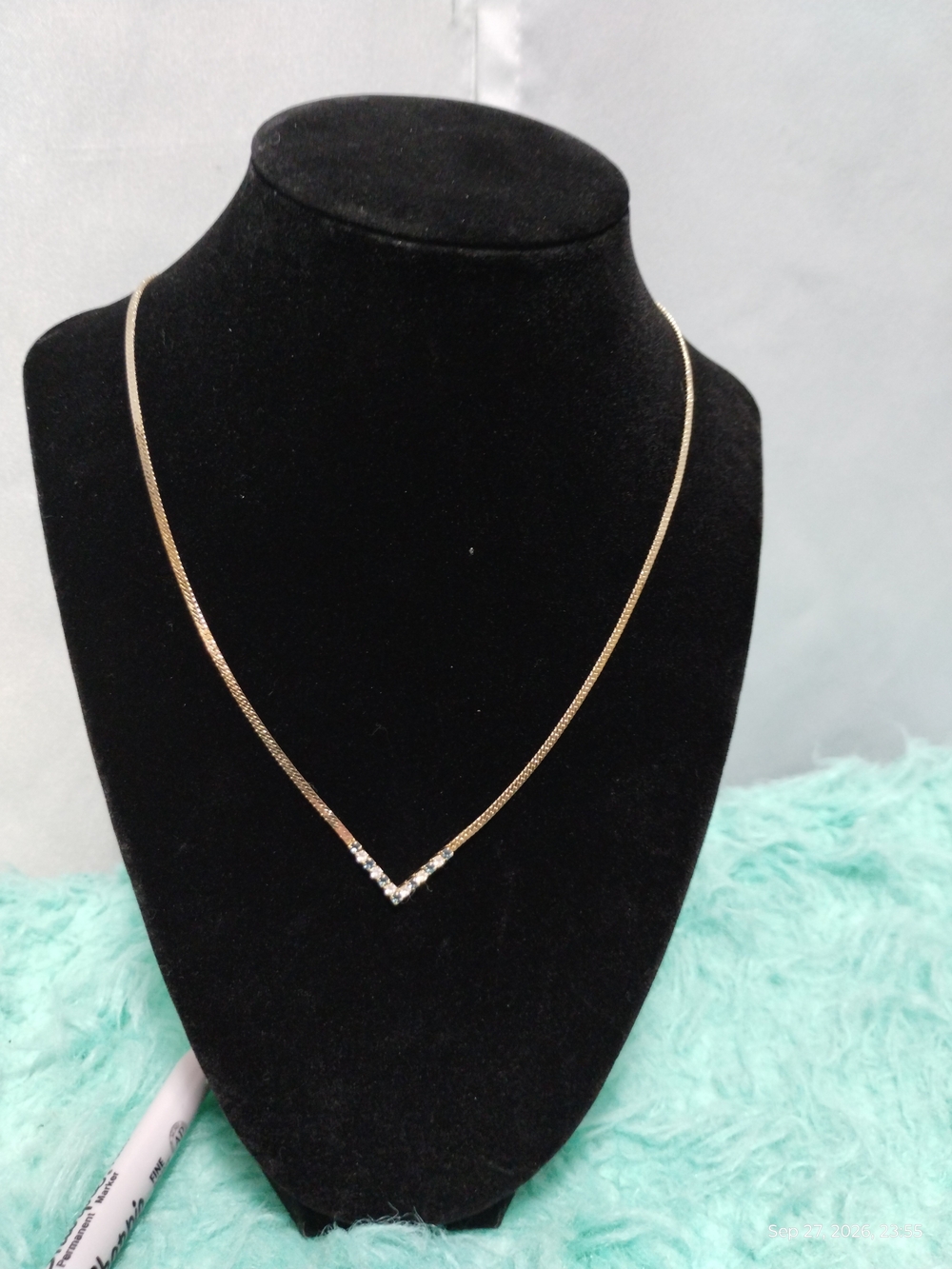 Delicate Gold V-Point Crystal Necklace - Women Jewelry